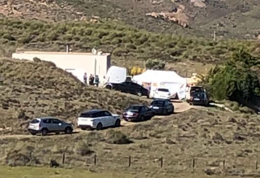Despliegue en la finca donde Ana Julia escondió el cuerpo de Gabriel Cruz