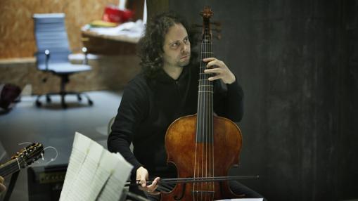 Fahmi Alqhai durante un ensayo