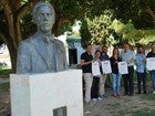 La alcaldesa de Alcala, Ana Isabel Jiménez, con representantes de colectivos que participan en la iniciativa