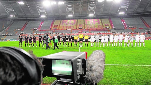 Roma-Real Madrid de 2004, con un estadio Olímpico vacío