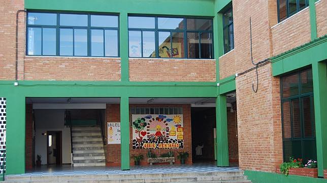 Los centros católicos de Dos Hermanas, «preocupados» por la supresión de conciertos de la Junta