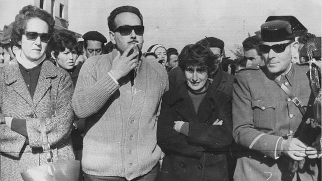 La duquesa de Medina Sidonia (segunda a la derecha) durante la marcha a Madrid desde Palomares