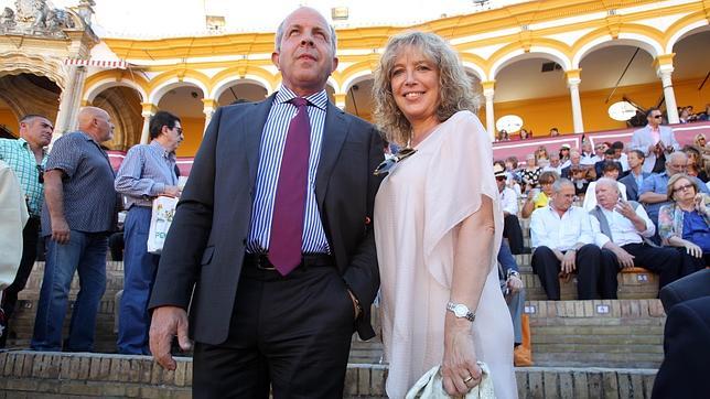 Ejemplo de como ir adecuadamente vestido a los toros