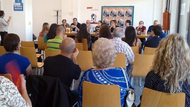 Asistentes durante una conferencia del Encuentro de Literatura Fantástica