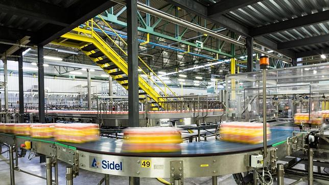 La sala de empaquetado de Orangina Schweppes de la factoría alcalareña