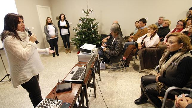 Mercedes Cañadas, durante la conferencia «Cómo vivir una Navidad sin ti»