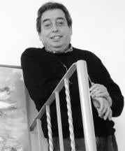 Aunque es la luz de Sevilla la que recuerda, las pinturas de Paco Cuadrado nacen hoy bajo la luz del Aljarafe.