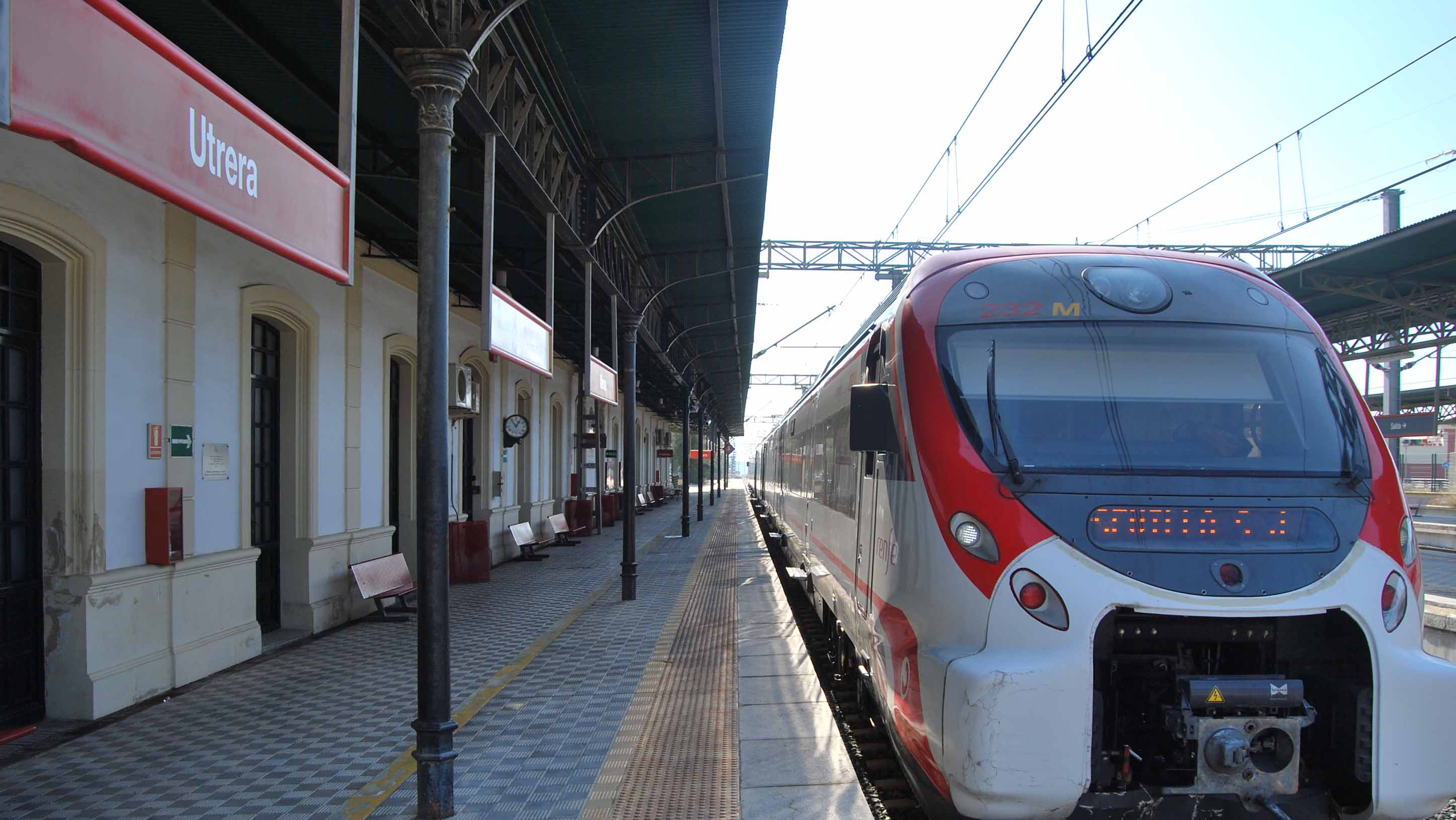 Reclaman Que Todos Los Trenes A Cadiz Tengan Parada En Utrera