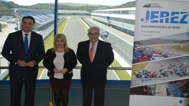 Francisco Javier Fernández, Mamen Sánchez y Carmelo Ezpeleta, hoy en el circuito
