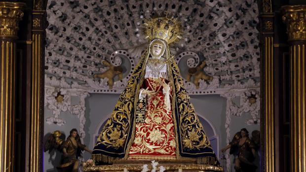 La enciclopedia del arte de vestir a la Virgen