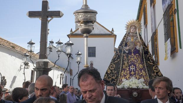 La Virgen de los Dolores de Córdoba será trasladada a su paso el Sábado de  Pasión