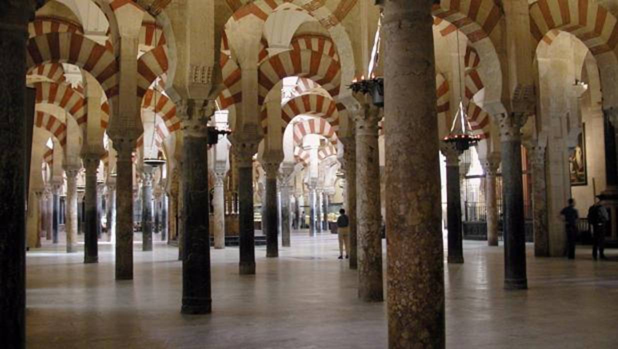 Leyendas De Las Columnas De La Mezquita De Cordoba