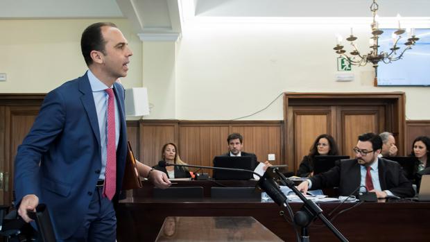 Javier Millán, portavoz de Cs en Sevilla, se sienta a declarar como testigo en el juicio del caso ERE