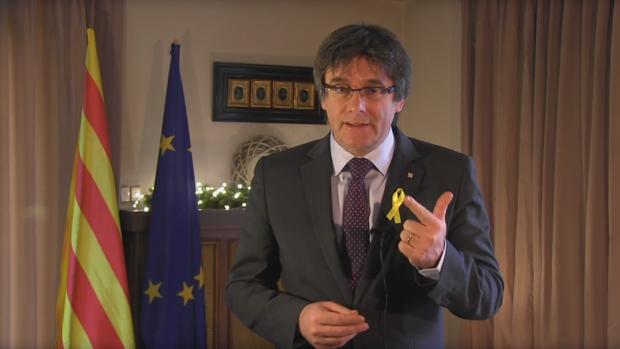 Carlos Puigdemont durante una conferencia