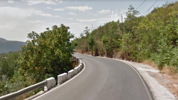 La agresión tuvo lugar en la carretera A-348, en Las Barreras