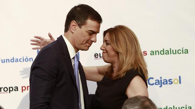 Pedro Sánchez y Susana Díaz en un desayuno ionformativo de Europa Press