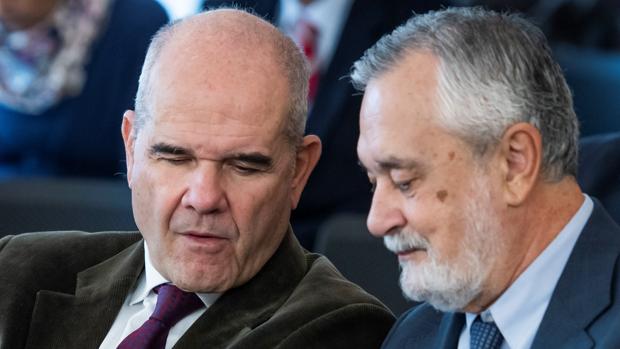 Los expresidentes andaluces, Manuel Chaves y José Antoni Griñán, este martes durante el juicio del caso ERE