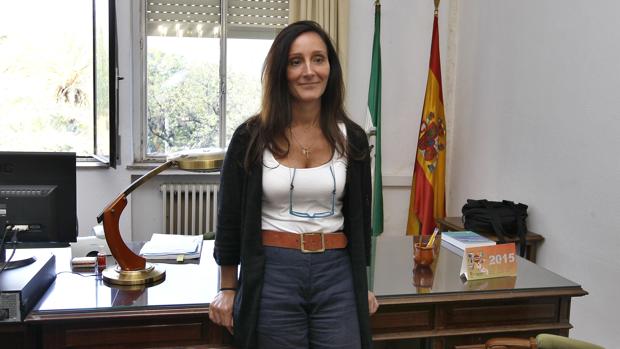 La juez María Núñez Bolaños en su despacho