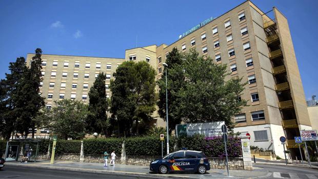 El herido tuvo que ser trasladado al Hospital Regional de Málaga