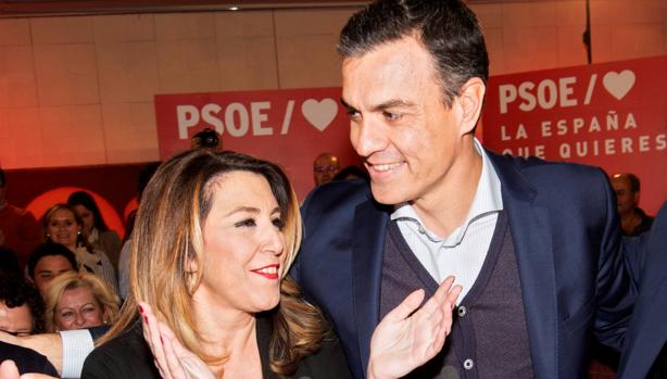 La secretaria general del PSOE, Susana Díaz junto a Pedro Sánchez en un acto que tuvo lugar este lunes en Granada
