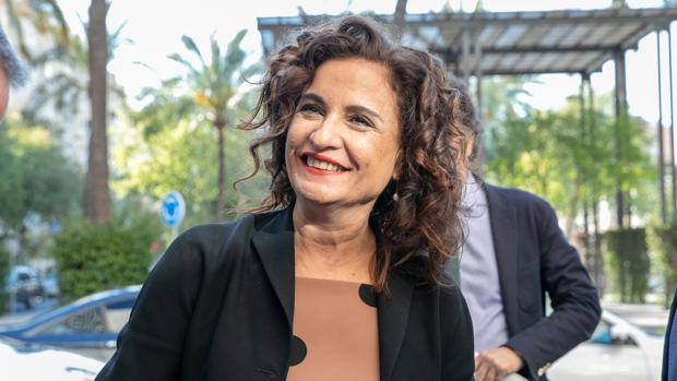 La ministra de Hacienda, María Jesús Montero, el miércoles en Sevilla donde participó en un desayuno informativo