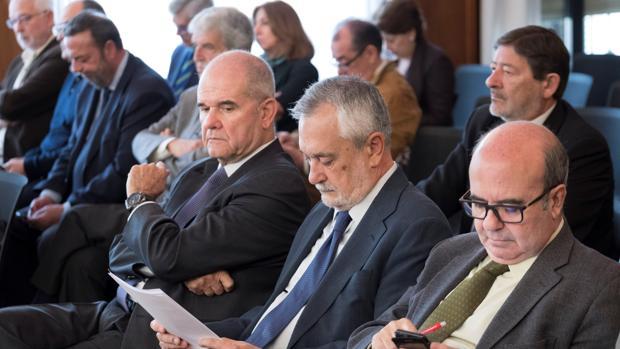 Chaves, Griñány Zarrías, en el banquillo de los acusados por el caso de los ERE fraudulentos