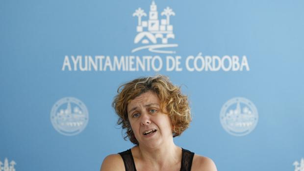 Alba Doblas, en una rueda de prensa en el Ayuntamiento