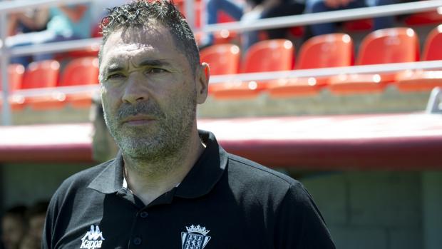 El entrenador del Córdoba, Rafa Navarro