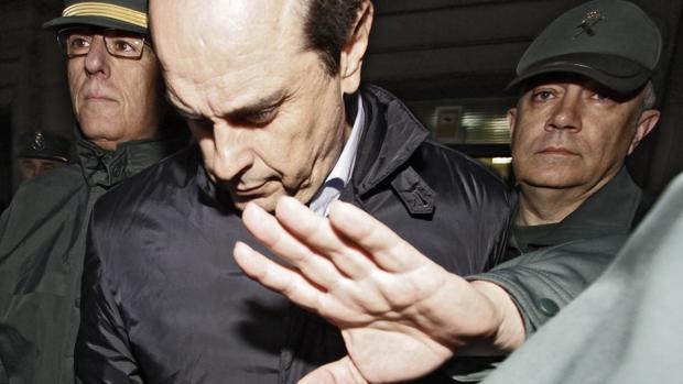 Antonio Albarracín, exdirectivo de Vitalia, tras declarar en el juzgado de Sevilla en marzo de 2013