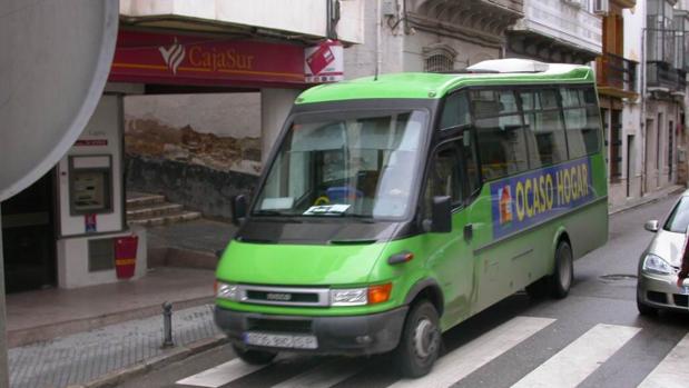 Autobús en Puente Genil
