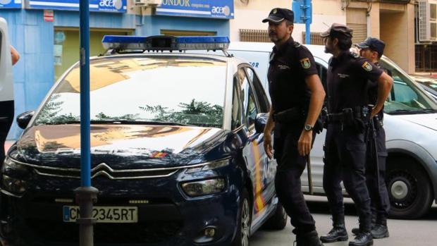 La Policía Nacional ha detenido al abuelo por los abusos a su nieta