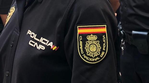 Una agante de la Policía Nacional