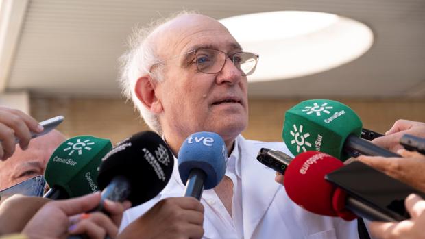 El subdirector de Protección de Salud, Jesús Peinado