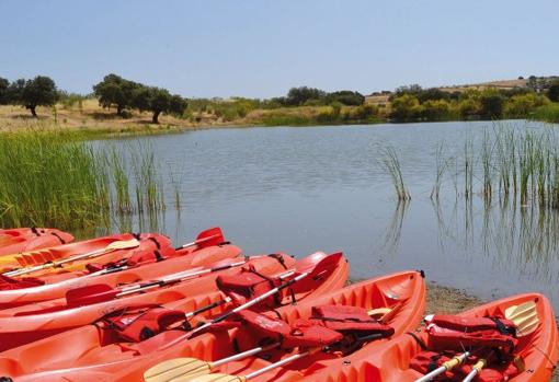 Kayaks en Villanueva del Duque ABC