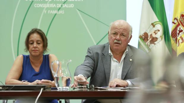 Jesús Aguirre, consejero de Salud y Familias, este lunes en una comparecencia de prensa