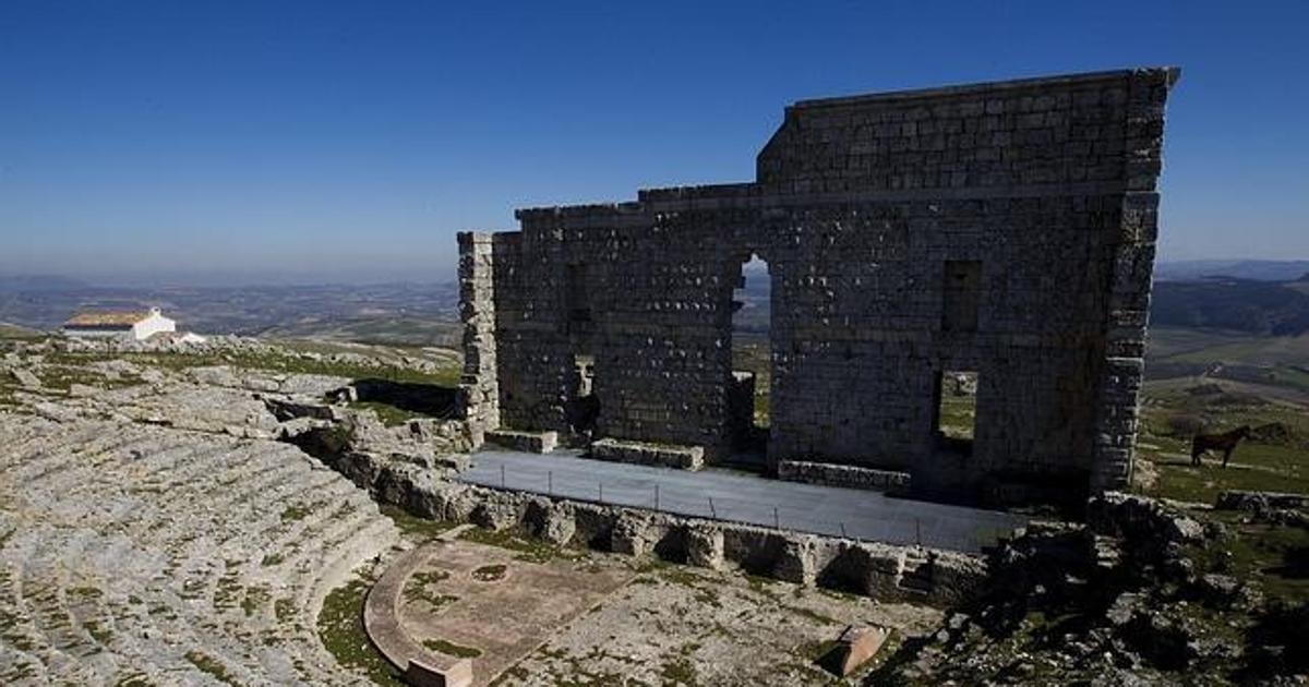 Malaga La Junta De Andalucia Inicia La Salvacion De Acinipo Joya Romana De Ronda Tras Decadas De Abandono