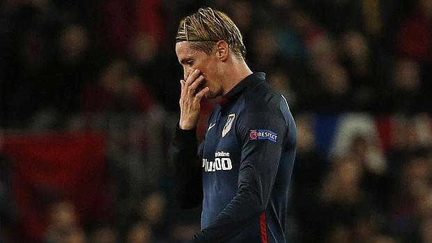 Fernando Torres, tras ser expulsado en el Camp Nou