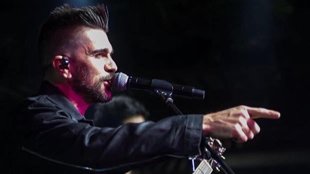 El músico colombiando durante uno de los conciertos de la gira «Mis planes son amarte»