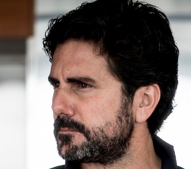 El escritor Hernán Zin