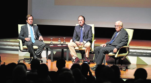 Dávila Miura, José Enrique Moreno y Abel Moreno