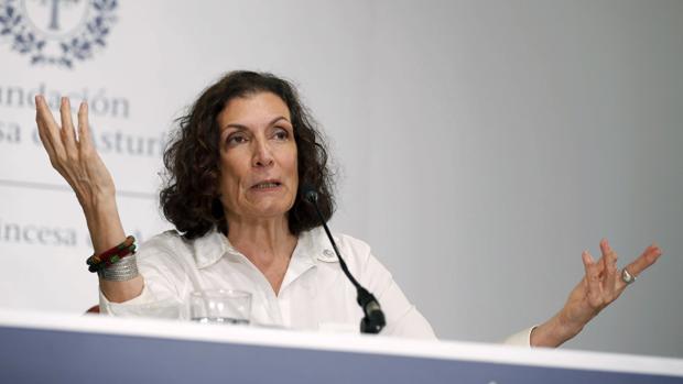 Alma Guillermoprieto, durante un encuentro con la prensa en Oviedo
