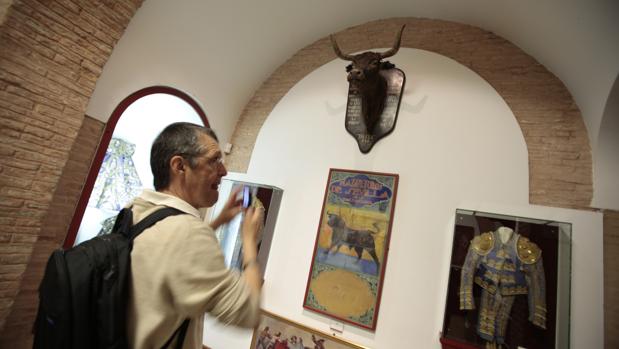El Salón de Carteles de la Plaza de Toros de Sevilla donde se exponen las obras