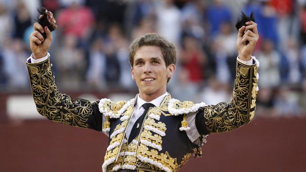 Ginés Marín pasea dos orejas en Las Ventas
