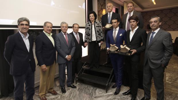 Los toreros en el homenaje a Ramón Vila Muñoz, Ojeda, Espartaco, Romero, Manzanares y Castella