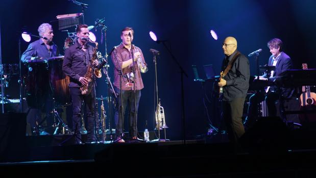 Concierto de Mark Knopfler, dentro de la gira Down The Road Wherever, en el Palau Sant Jordi