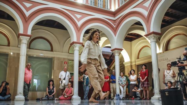 Inauguracion del Festival de Italica con el espectaculo “Nua” de la cia. Nadine Gerpacher