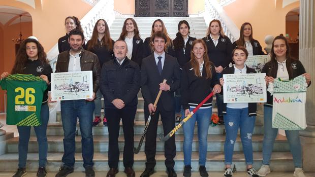 Presentación del Campeonato de España de Hockey Sala femenino en el Ayuntamiento de Sevilla