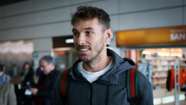 Xisco, ayer a su llegada a Montevideo