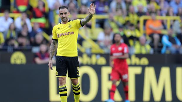 Paco Alcácer en el encuentro ante el Bayer Leverkusen