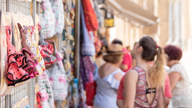 Turistas en una calle cordobesa